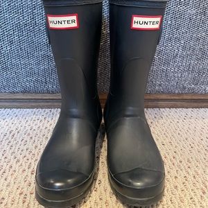 Womens HUNTER rain boot navy US 7 EUR 38 short